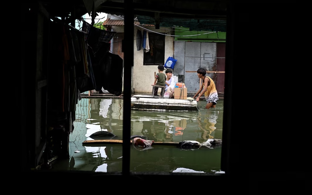 Bão Bualoi càn quét Philippines khiến ít nhất 10 người thiệt mạng